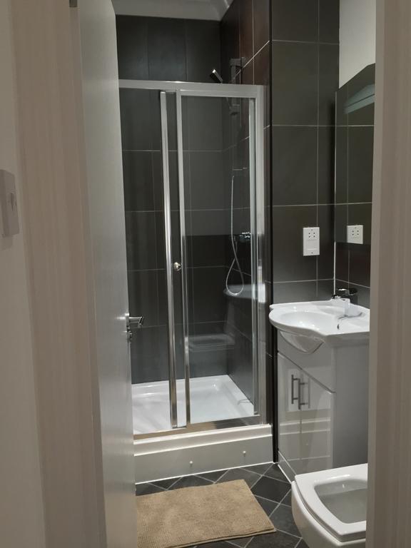 Luxury Apartment Ilford