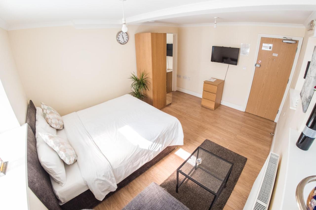 Luxury Apartment Ilford